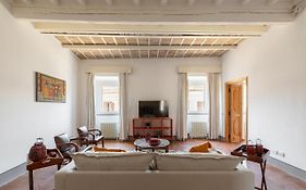 Iflat Campo Dei Fiori Stylish Apartment